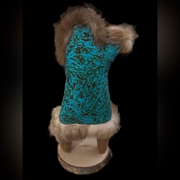 Alaskan Artist Carol Ann Muth “Woman Dancer” Inuit Spirit Dancer Doll Figurine - Picture 2 of 4